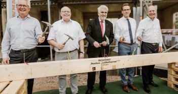 Richtfest des "Luther-Karree": Meilenstein für modernes Wohnen in (Foto: GWW/Polyluchs)